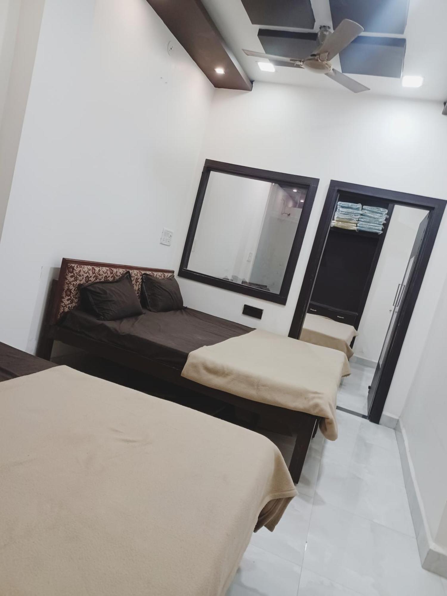 Hotel Prakash Palace Ujjain Luaran gambar