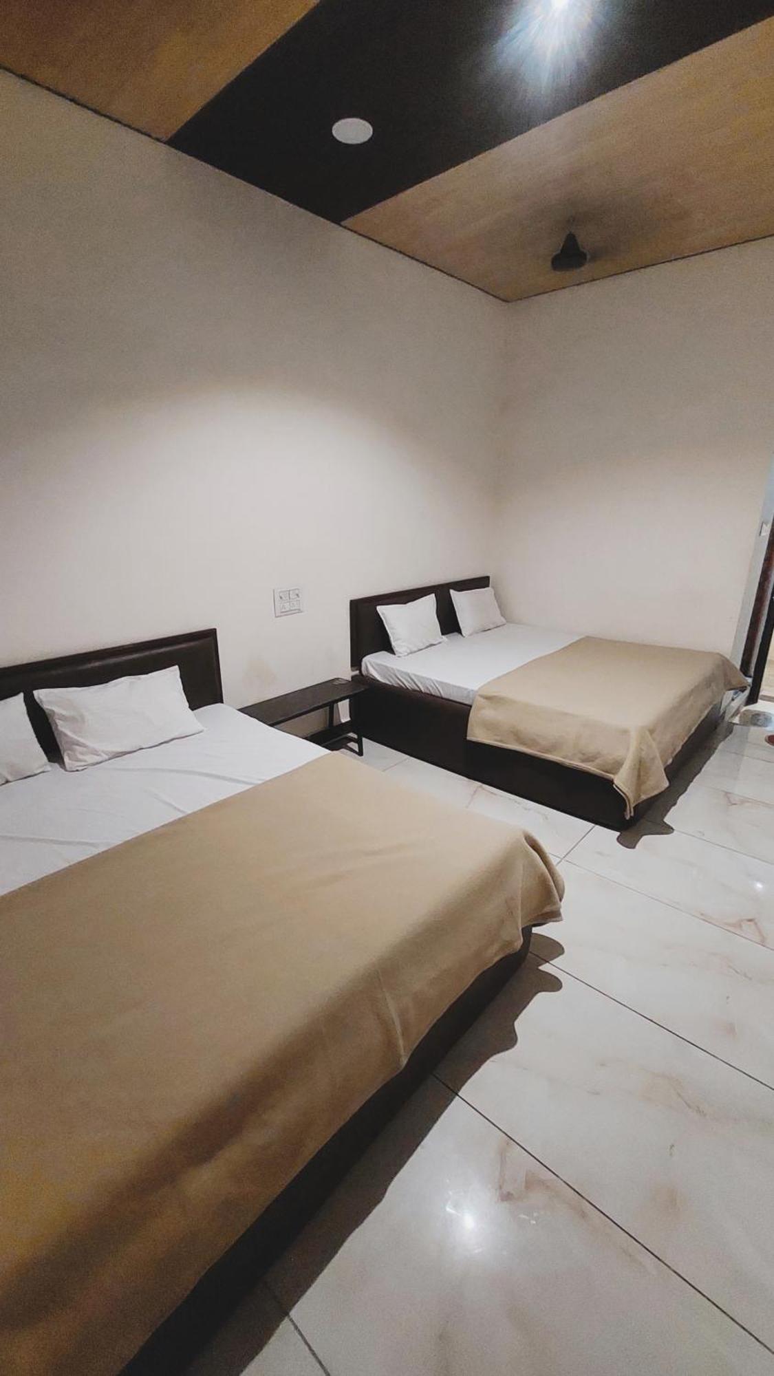 Hotel Prakash Palace Ujjain Luaran gambar